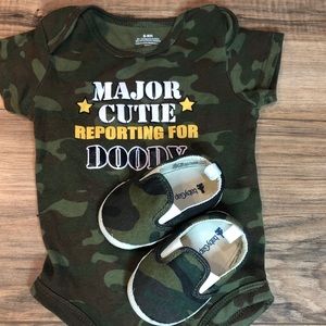 Major cutie onesie and crib shoes